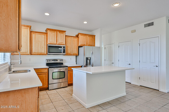 Building Photo - 2237 N 135th Dr