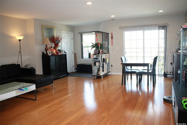Building Photo - 12204 Powell Cove Blvd
