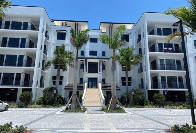 Building Photo - 1111 Central Ave