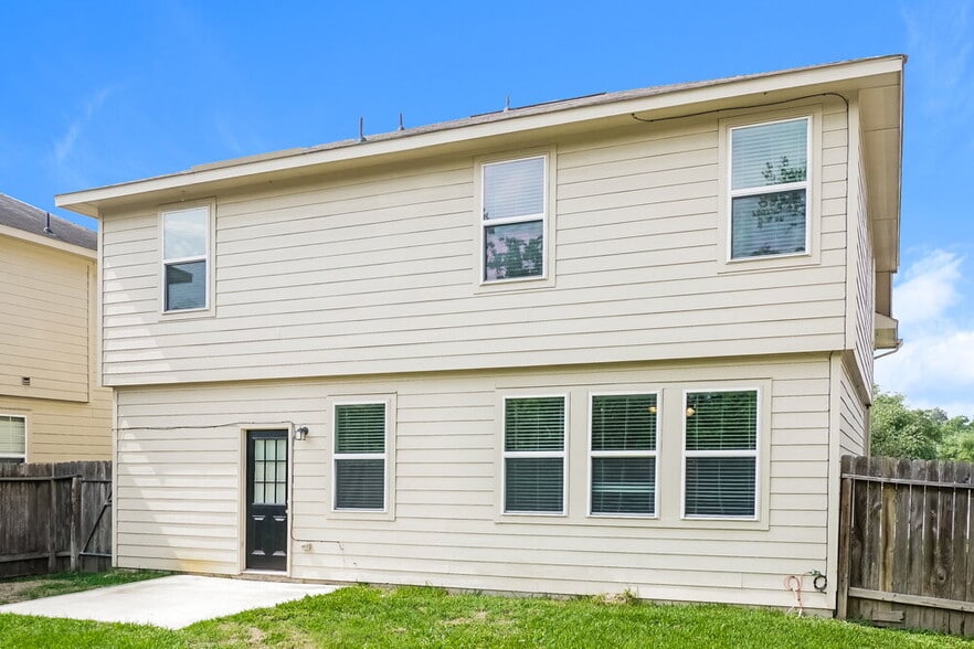 Building Photo - 2630 Mesquite Ridge Dr