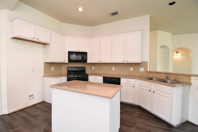 Building Photo - 128 Long Canyon Ln