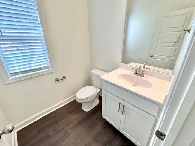 Building Photo - Now Leasing a 4-Bedroom 2.5 Bath Home with...