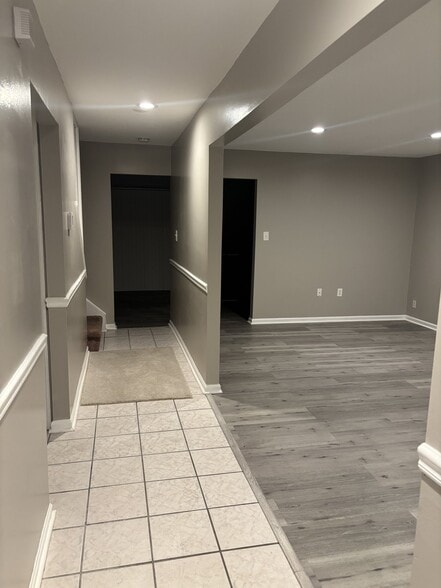 Building Photo - 1495 Lowell Ct