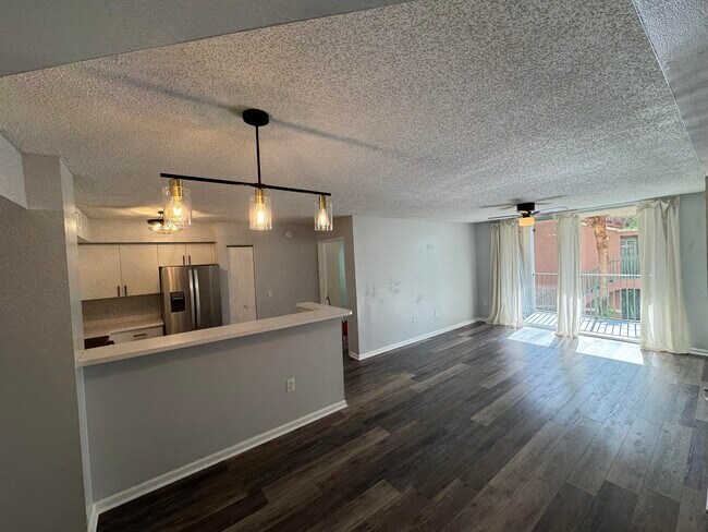 Building Photo - 7896 Sonoma Springs Cir