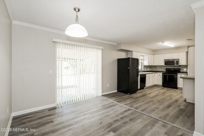Building Photo - 8371 Fury Dr