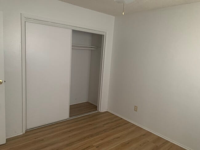 Closet - 4211 11th St