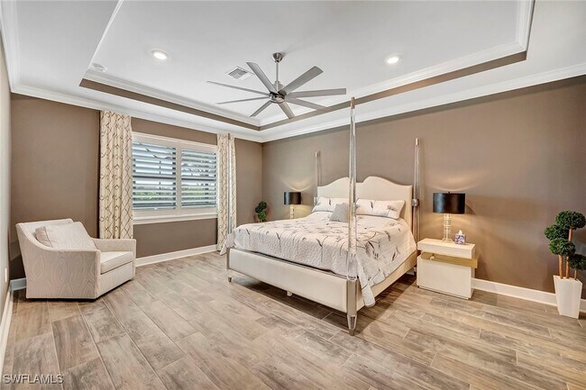 Building Photo - 9574 Everglades Dr