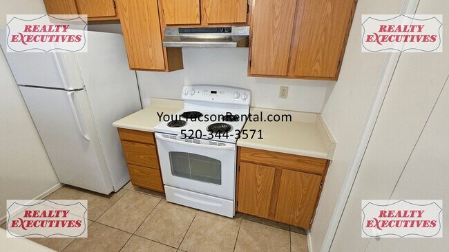 Building Photo - Tanque Verde & Kolb Rd area. 2 bedroom 1 b...
