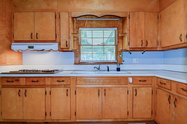 Building Photo - STUNNING 3 BEDROOM RANCH WATERFRONT HOME ON 1 ACRE W/ 1 CAR GARAGE!!