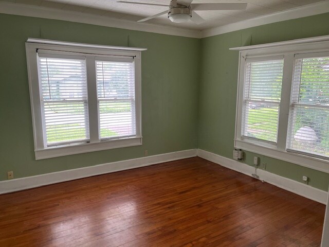 Building Photo - 1409 N Austin St