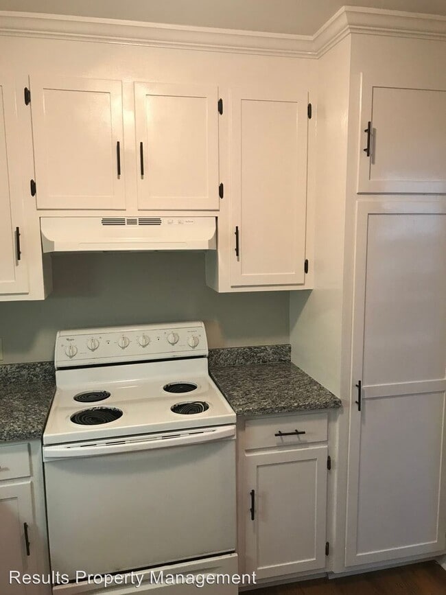 Building Photo - 501 W Haralson St