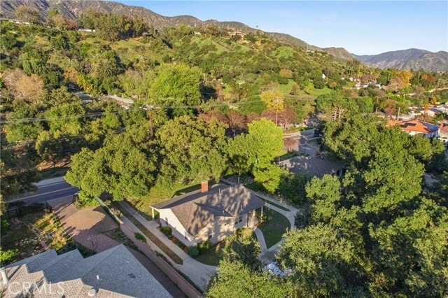 Building Photo - 1828 Royal Oaks Dr