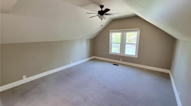 Primary Bedroom - 2914 Golden Valley Rd