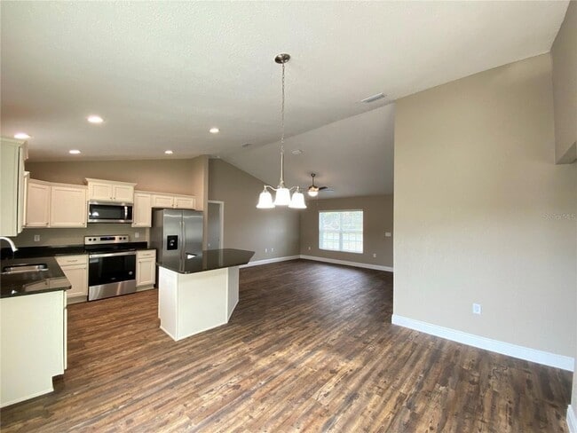Building Photo - 4764 SW 139th Ln