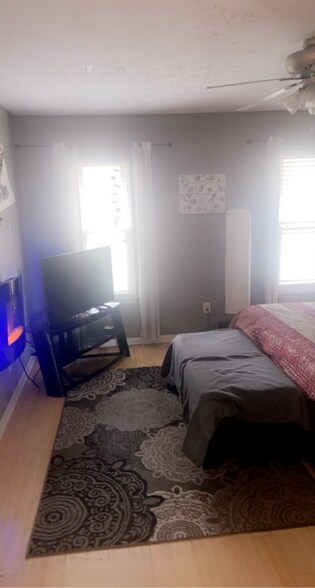 Building Photo - 388 Huntington Ridge Dr