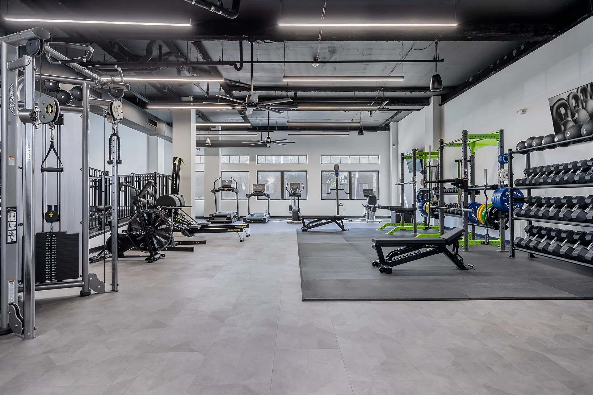 Building Photo - 210 W 5th Ave