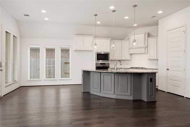Building Photo - 4323 Croft Creek Dr