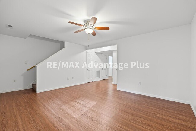 Building Photo - 408 Winston St