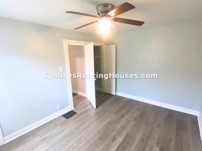 Building Photo - 925 N Grant Ave