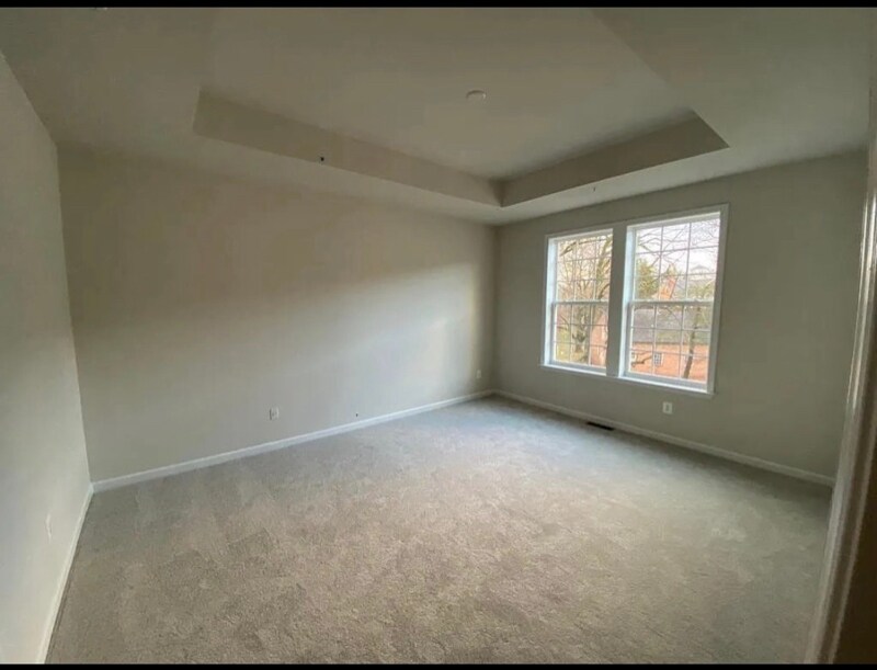 Building Photo - 3011 Osprey Way N