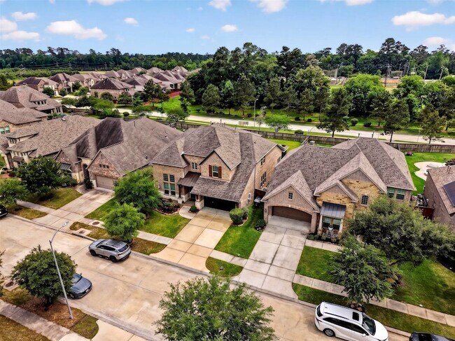 Building Photo - 25238 Birchwood Springs Ave