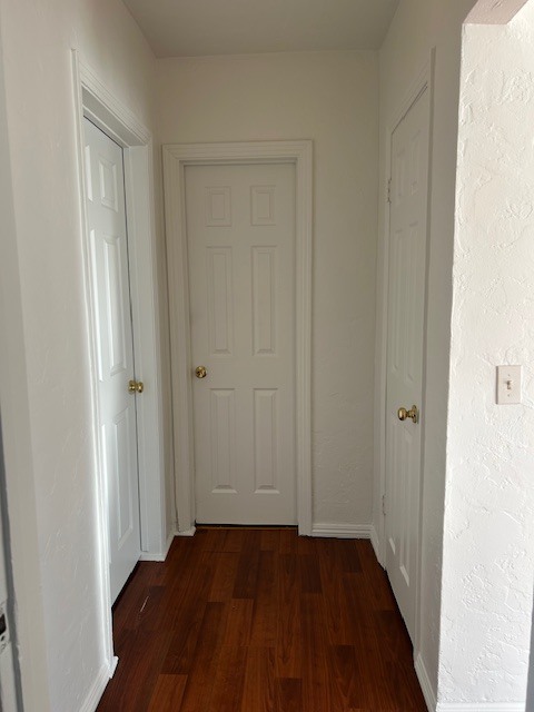 Building Photo - 321 S Pauley St