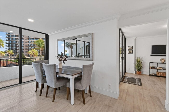 Building Photo - 600 Ocean Dr