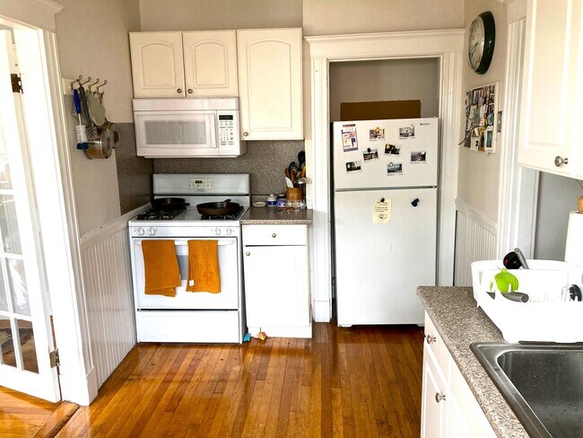 Building Photo - 50 Boylston St