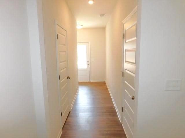 Building Photo - 246 Dupont Dr