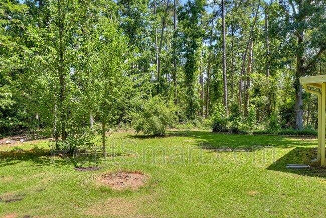 Building Photo - 493 Fairfield Way