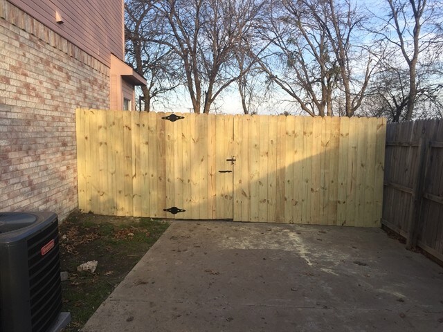 Building Photo - 5601 Greenwich Dr