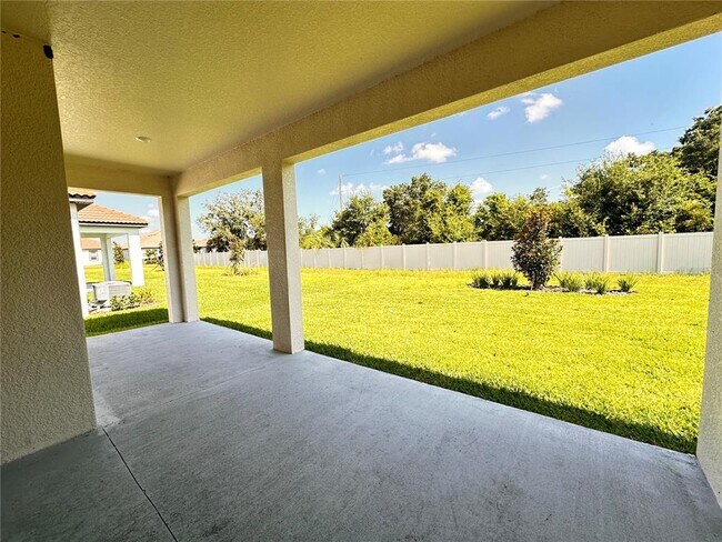 Building Photo - 17132 Holly Wl Ave