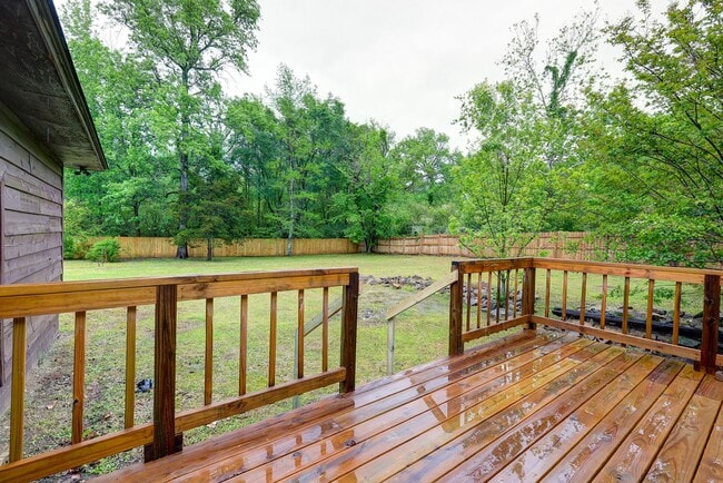 Building Photo - 3 bed 3 bath single family house