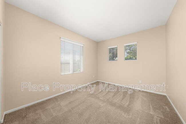 Building Photo - 6223 Avenida De Las Vistas