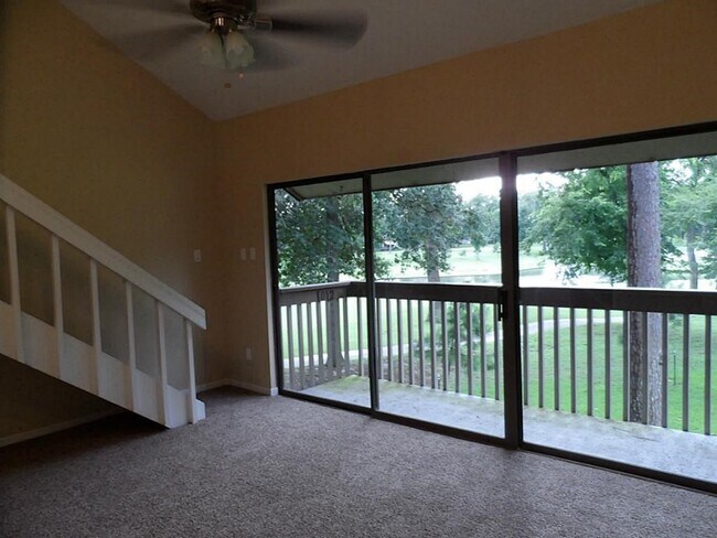 Building Photo - 12900 Walden Rd