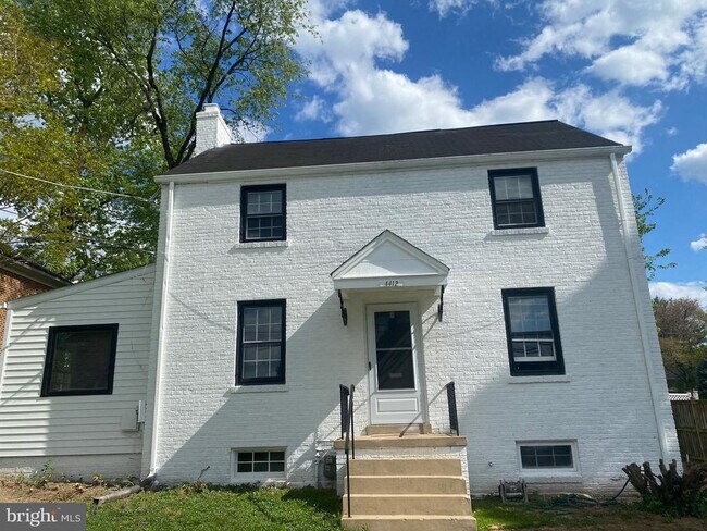 Building Photo - 4412 Jones Bridge Rd