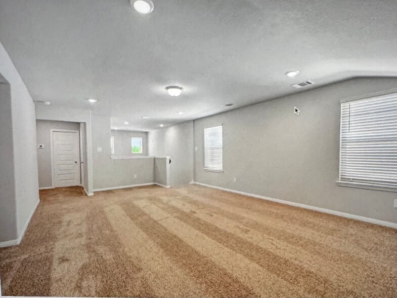 Building Photo - 18516 Amber Pine Ct