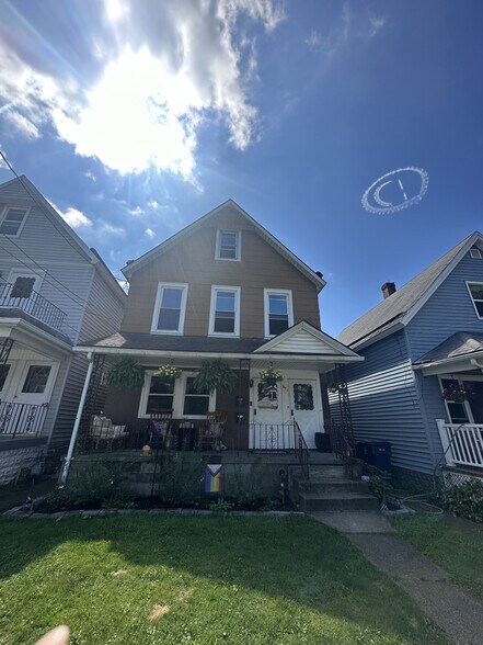Exterior - 671 Fulton St