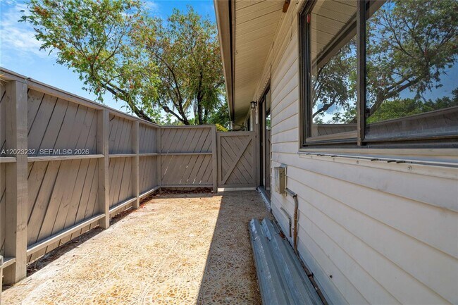 Building Photo - 3633 NW 99th Terrace