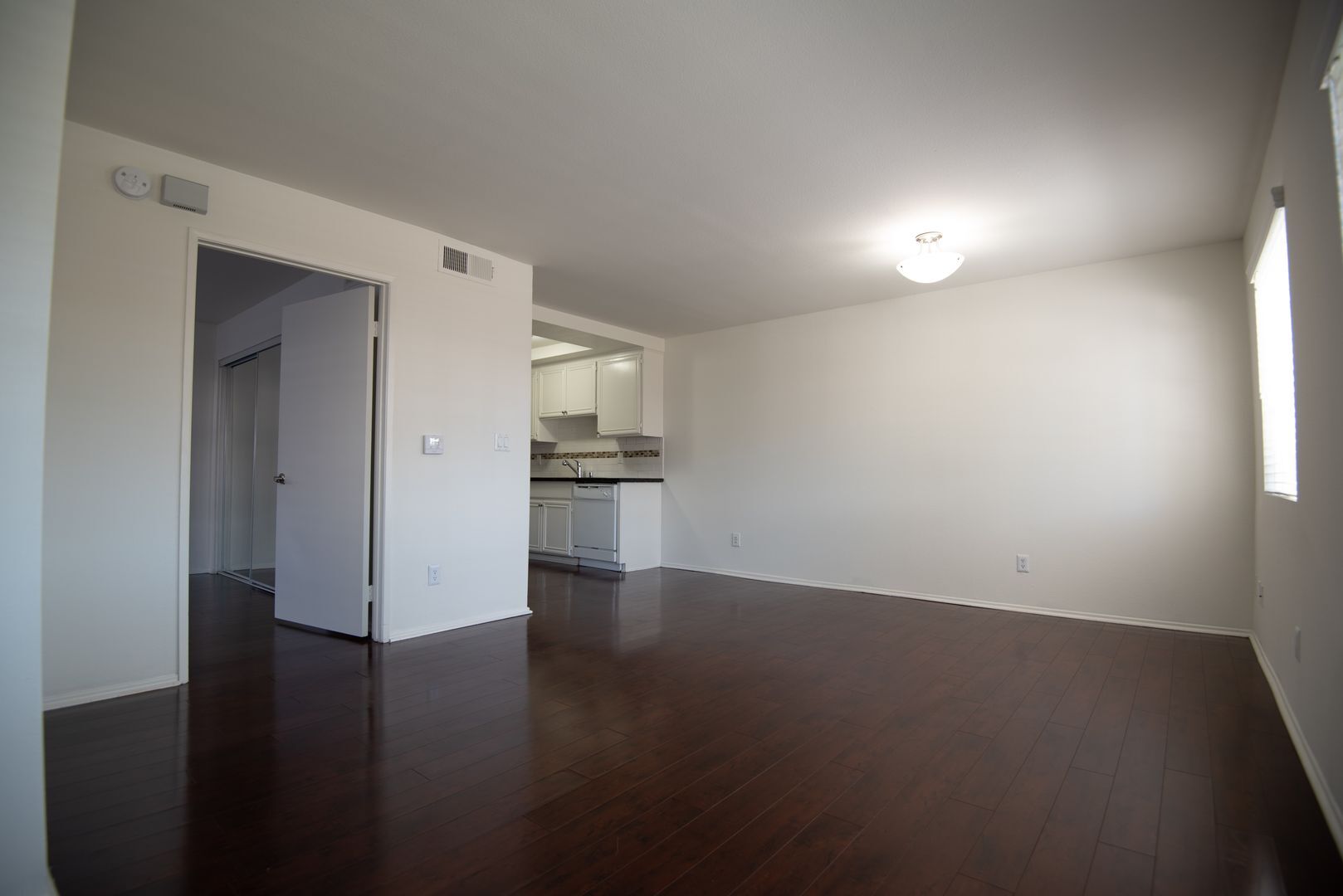 Building Photo - 5328 Riverton Ave