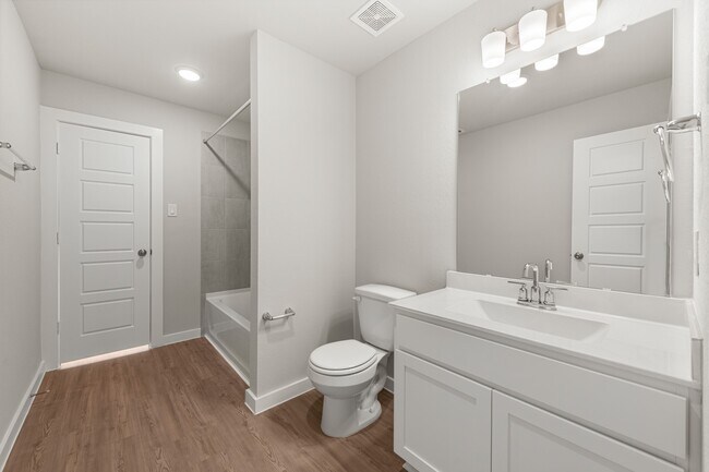 Building Photo - 21635 Coral Mist Dr