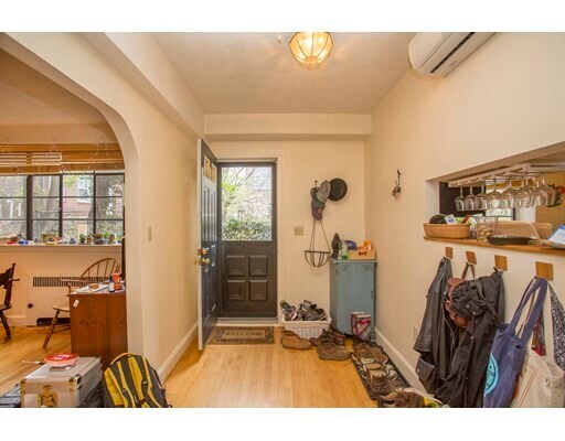 Building Photo - 88A Marion St