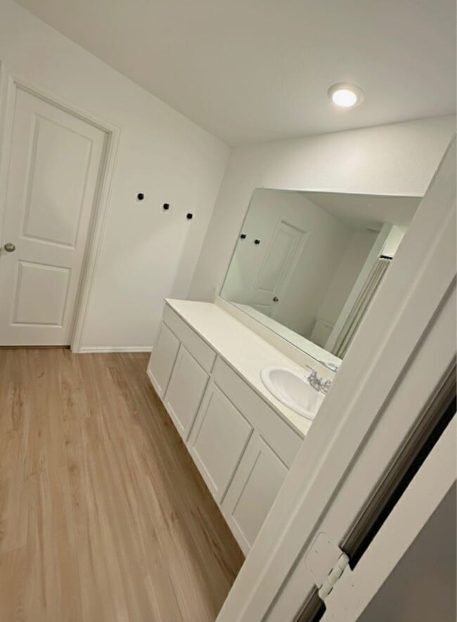 Building Photo - 2225 Still Bend Ln