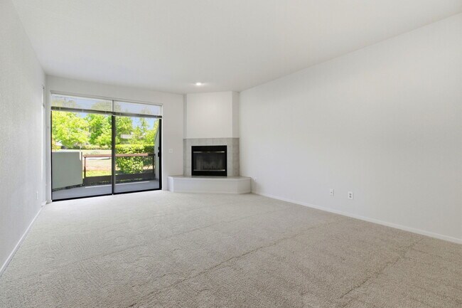 Building Photo - 101 Shorebird Cir