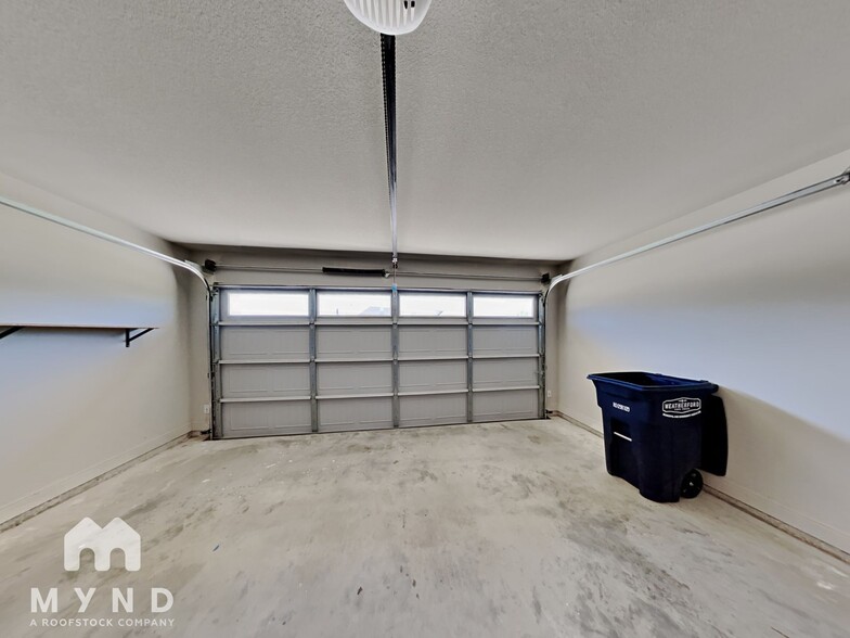 Building Photo - 432 Paloma St