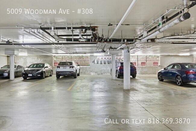 Building Photo - 5009 Woodman Ave