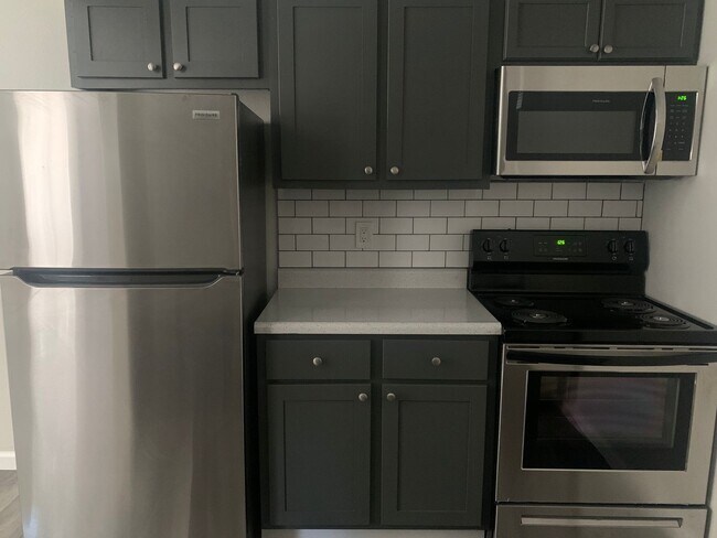 Interior Photo - 101 Arletta Street