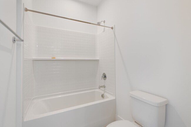 Building Photo - Modern 4 Bedroom and Fenced Yard in Chatham Park Pittsboro!