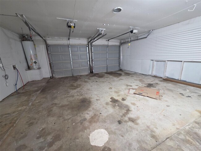 Building Photo - 1115 Rock Canyon Dr