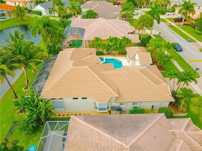 Building Photo - 20107 Ocean Key Dr